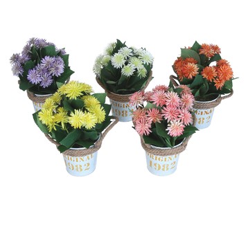 Sztuczne kwiaty w doniczce mix kol. 25cm