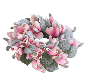 Wianek z róźowej magnolii śr 30cm